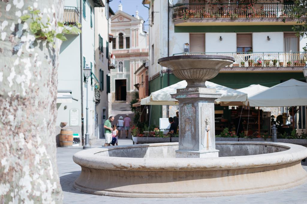 Dussaiga - Camera Delle Rose Dolceacqua Exterior foto